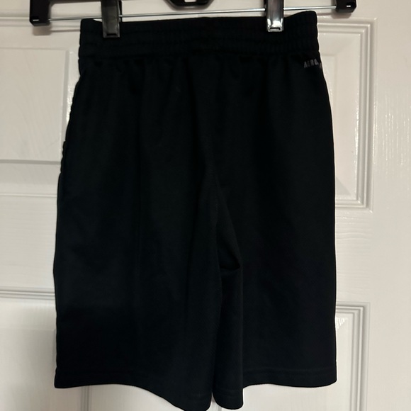 4 pair of boys shorts - Picture 12 of 16